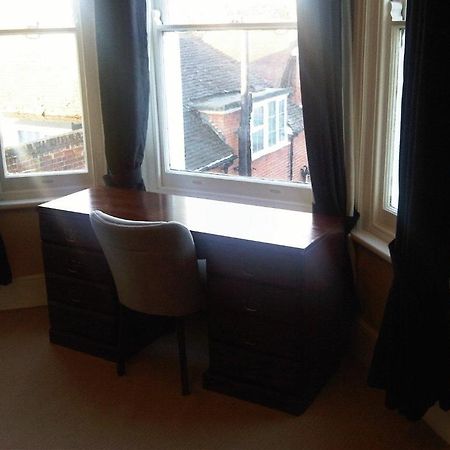 The Moorings Hotel Sevenoaks Room photo