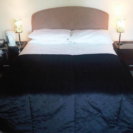 The Moorings Hotel Sevenoaks Room photo